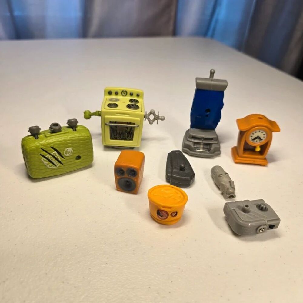 Junk bots pieces